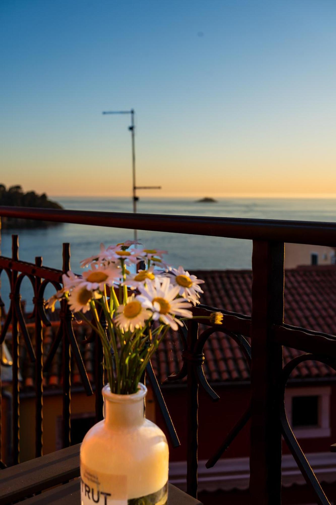 Old Town Seabreeze Residence روفينج المظهر الخارجي الصورة